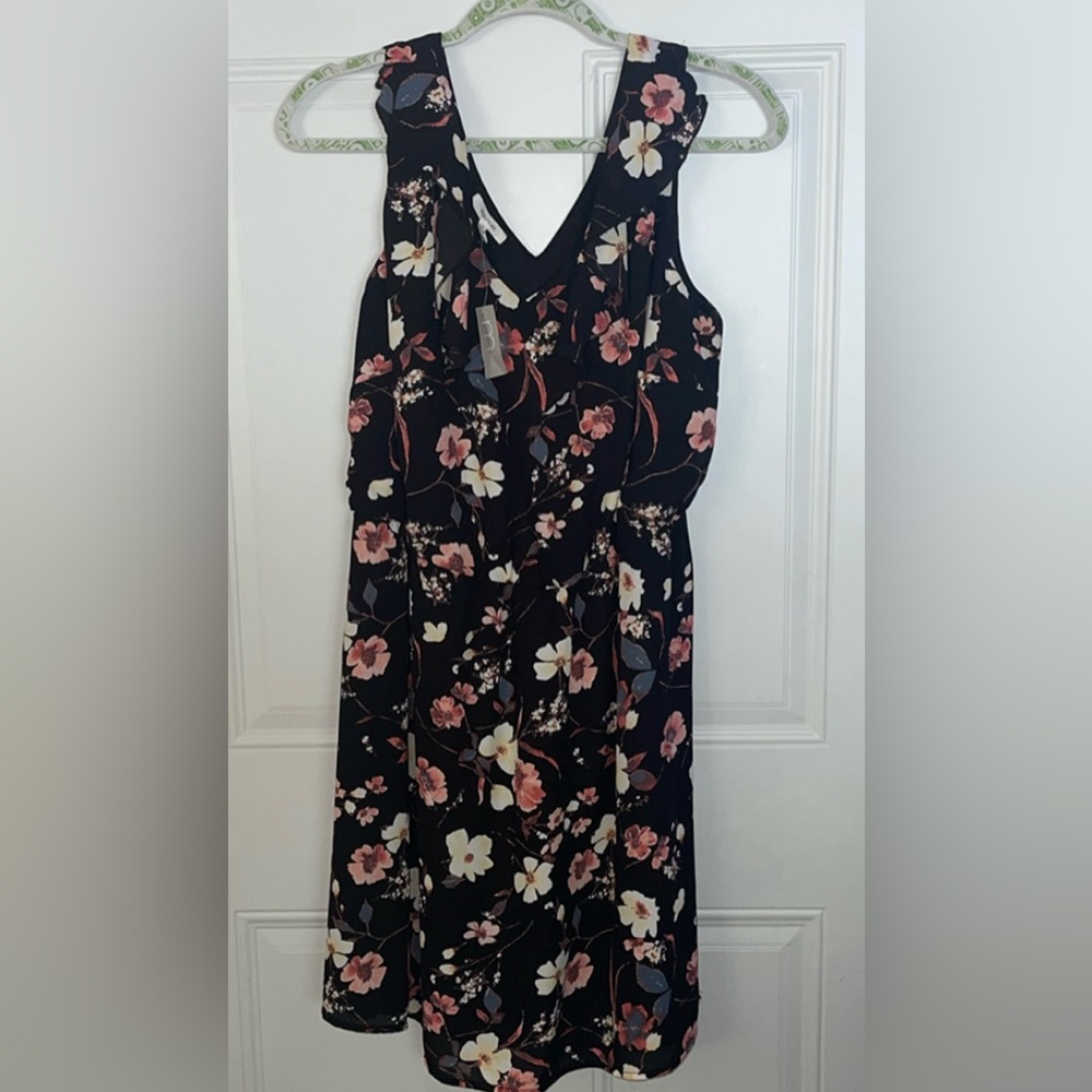 Maurice’s V-neck NWT  floral dress new with tag size 0
